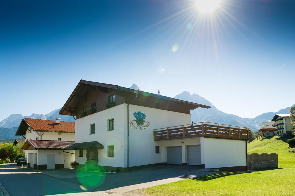 Haus Enzian Lermoos Exterior foto